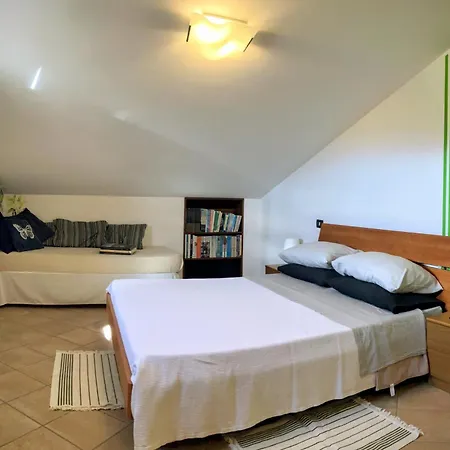 Apartment Iacobhouse, Casa Con Giardino Esclusivo E Parcheggio Privato Con Vista Sul Gran Sasso Castelbasso